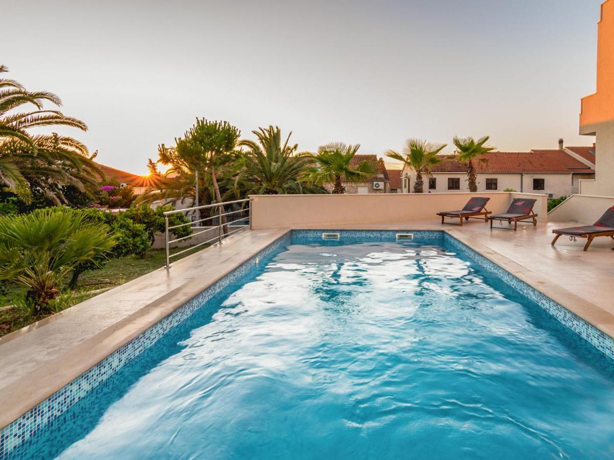 Apartment Villa 2 Pools-4 By Interhome Sutivan Dış mekan fotoğraf